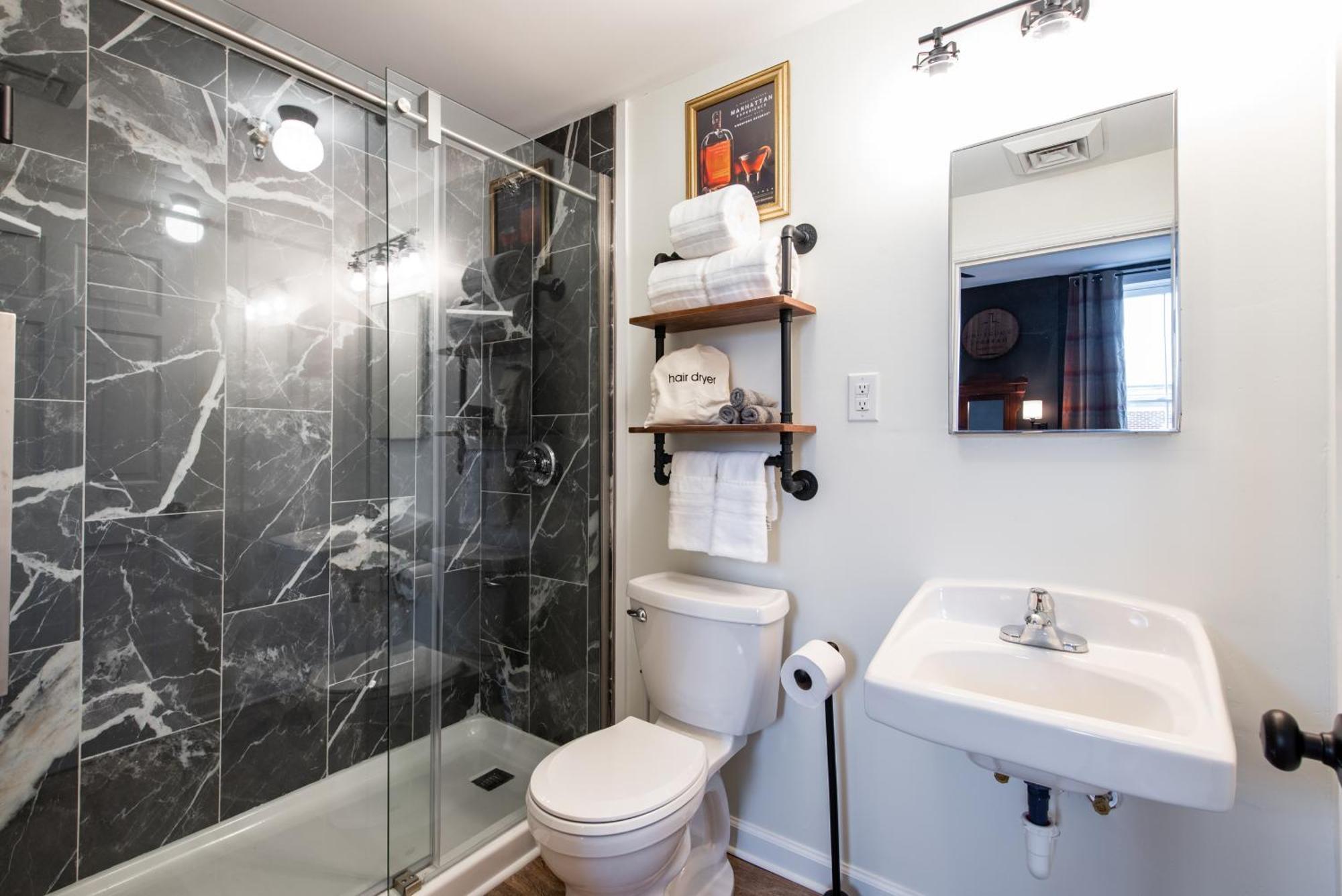 The Woodford Hotel Versailles Room photo